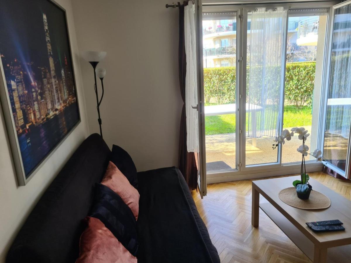 Appartement Avec Rez De Jardin A Disneyland Montévrain Exterior foto