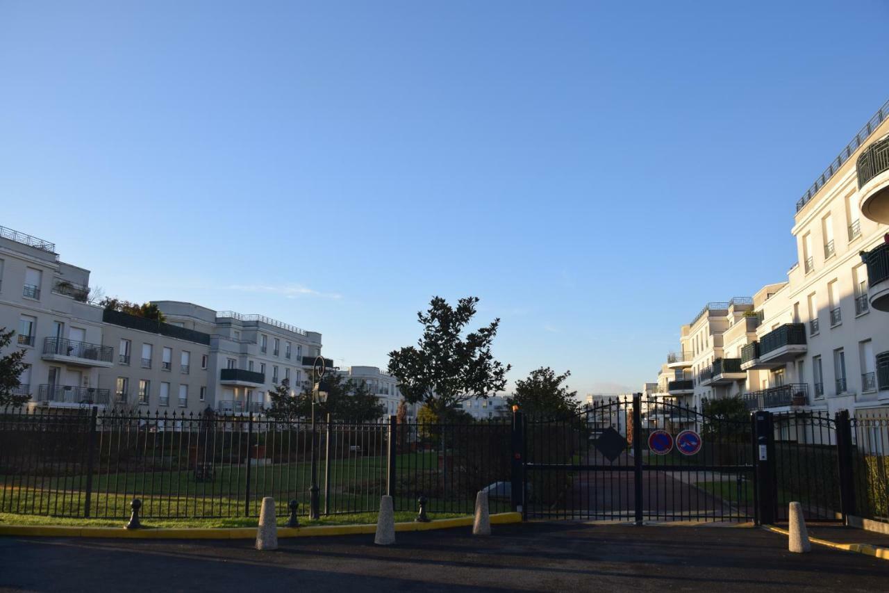 Appartement Avec Rez De Jardin A Disneyland Montévrain Exterior foto